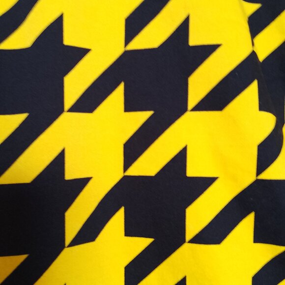 Loudmouth Mens Golf Shorts, 44 x 11, Yellow & Black Houndstooth Print - Picture 5 of 13